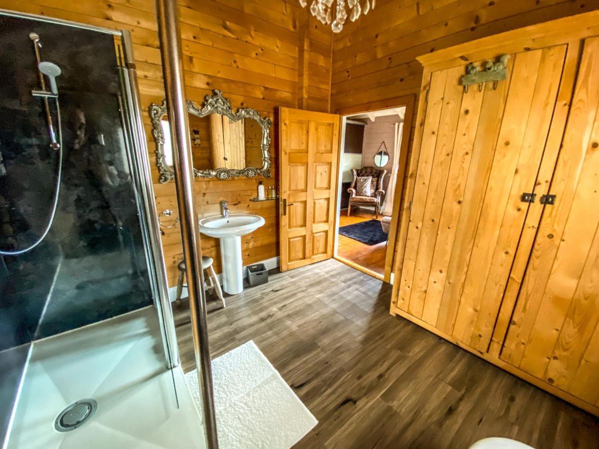 Beautiful 3-bed Luxury Private In Holiday home